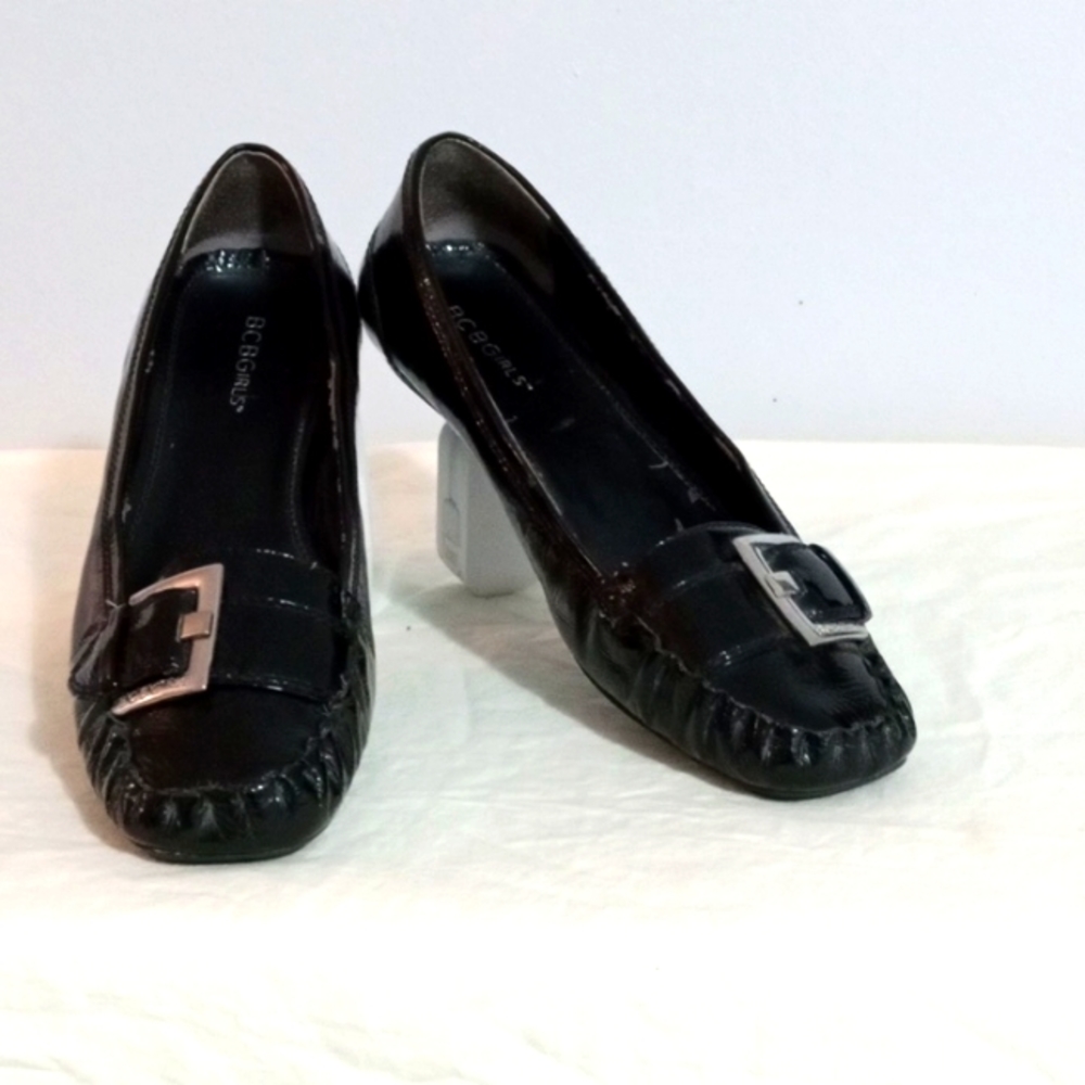 BCBGirls Ferny Black Patent Leather Flats w/Buckle Size 10